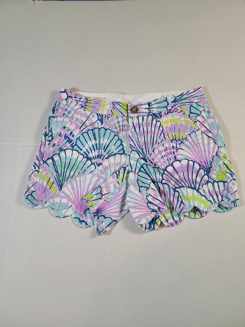 Lilly Pulitzer Womens Pastel Seashell Print Scalloped Buttercup Shorts Size 2 - Picture 2 of 11